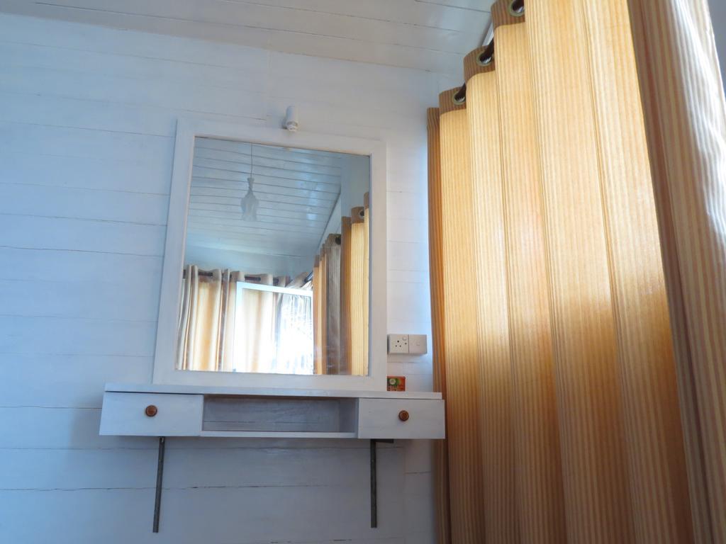 Why Not Guest House 希克杜沃 外观 照片